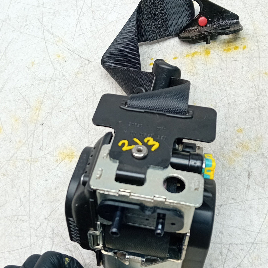 MERCEDES E-CLASS W213 REAR PASSENGER SIDE SEAT BELT BLACK A2138606700 FM001381