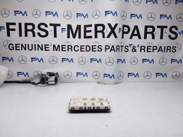 Mercedes C-CLASS W205 SAM Signal Control Module Unit A1569005303 FM00348