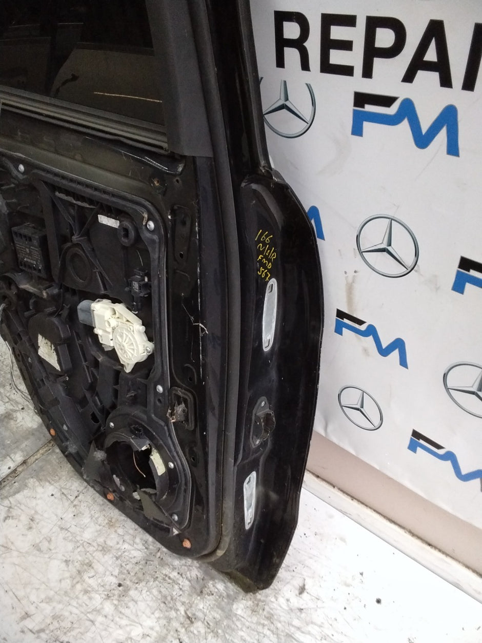 MERCEDES BENZ  M-CLASS W166  PASSENGER REAR DOOR NSR  BLACK 2011-15  FMD567