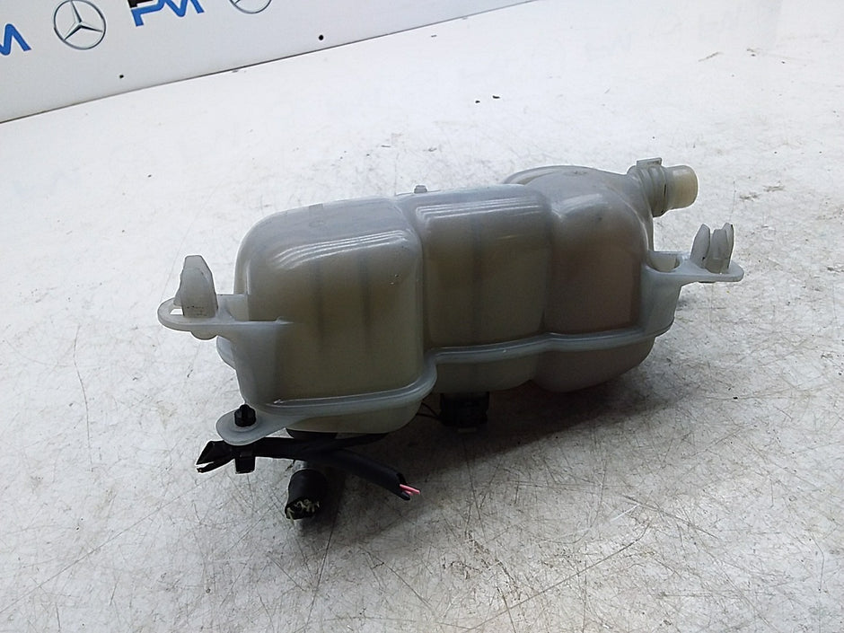 MERCEDES BENZ  B-CLASS W247 COOLANT EXPANSION TANK A2475000049 FMR471