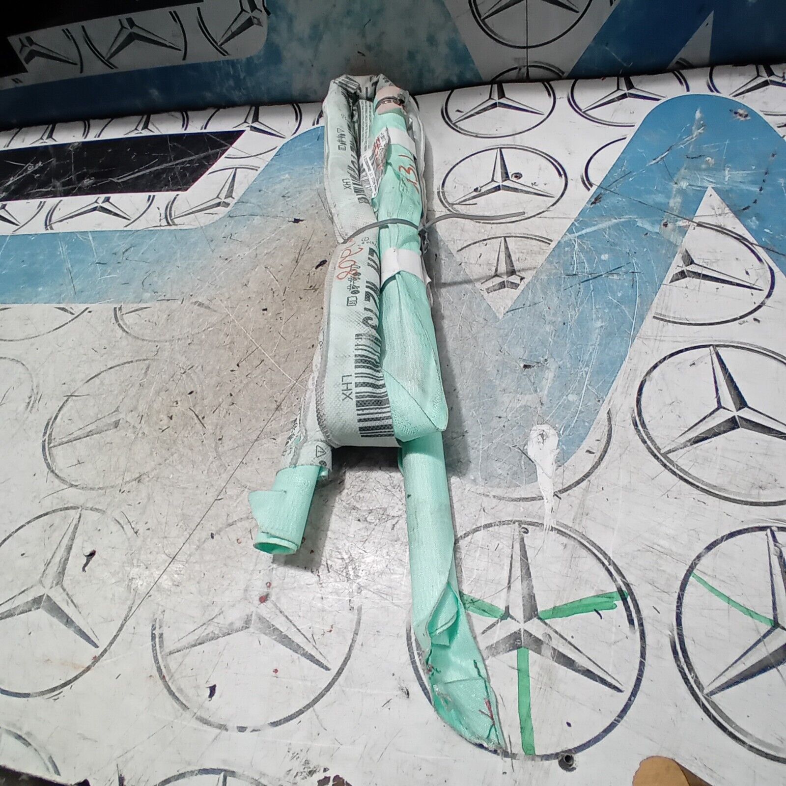 2021-2024 MERCEDES E CLASS  AIR BAG PASSENGER NEAR SIDE LEFT 2138600902 FM208