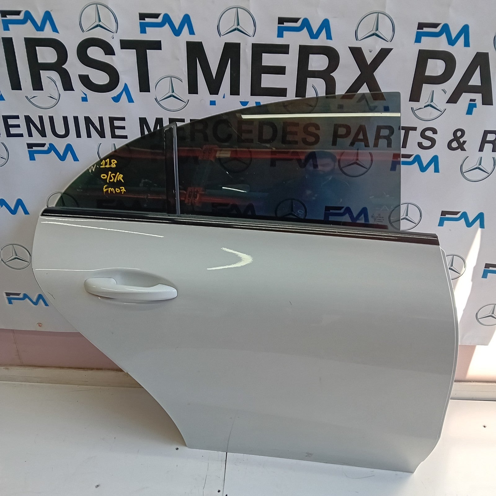 MERCEDES BENZ CLA-CLASS  W118 DRIVER SIDE FRONT DOOR ( OFF SIDE FRONT ) FM07
