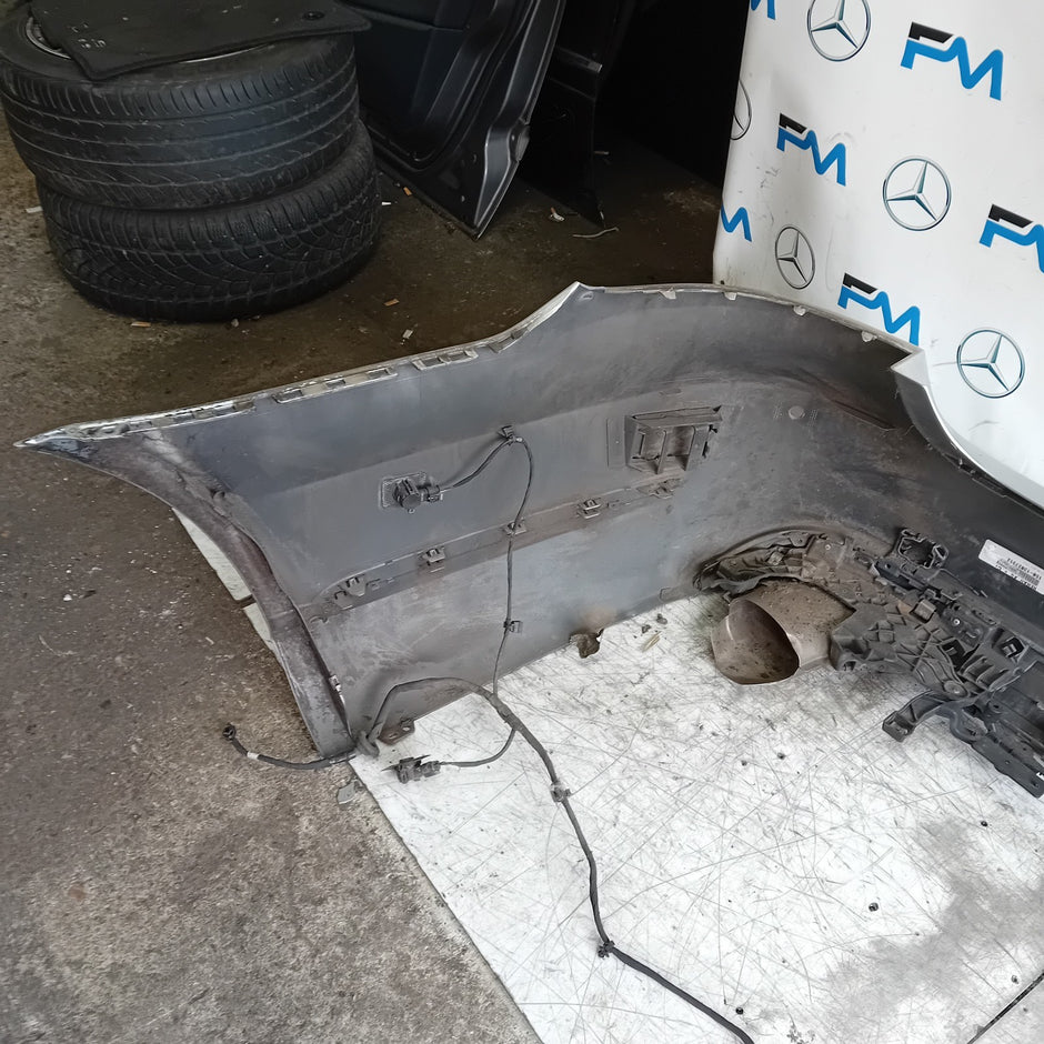 MERCEDES BENZ E-CLASS W212 SE SPORT REAR BUMPER SILVER 2014 ON FMX136