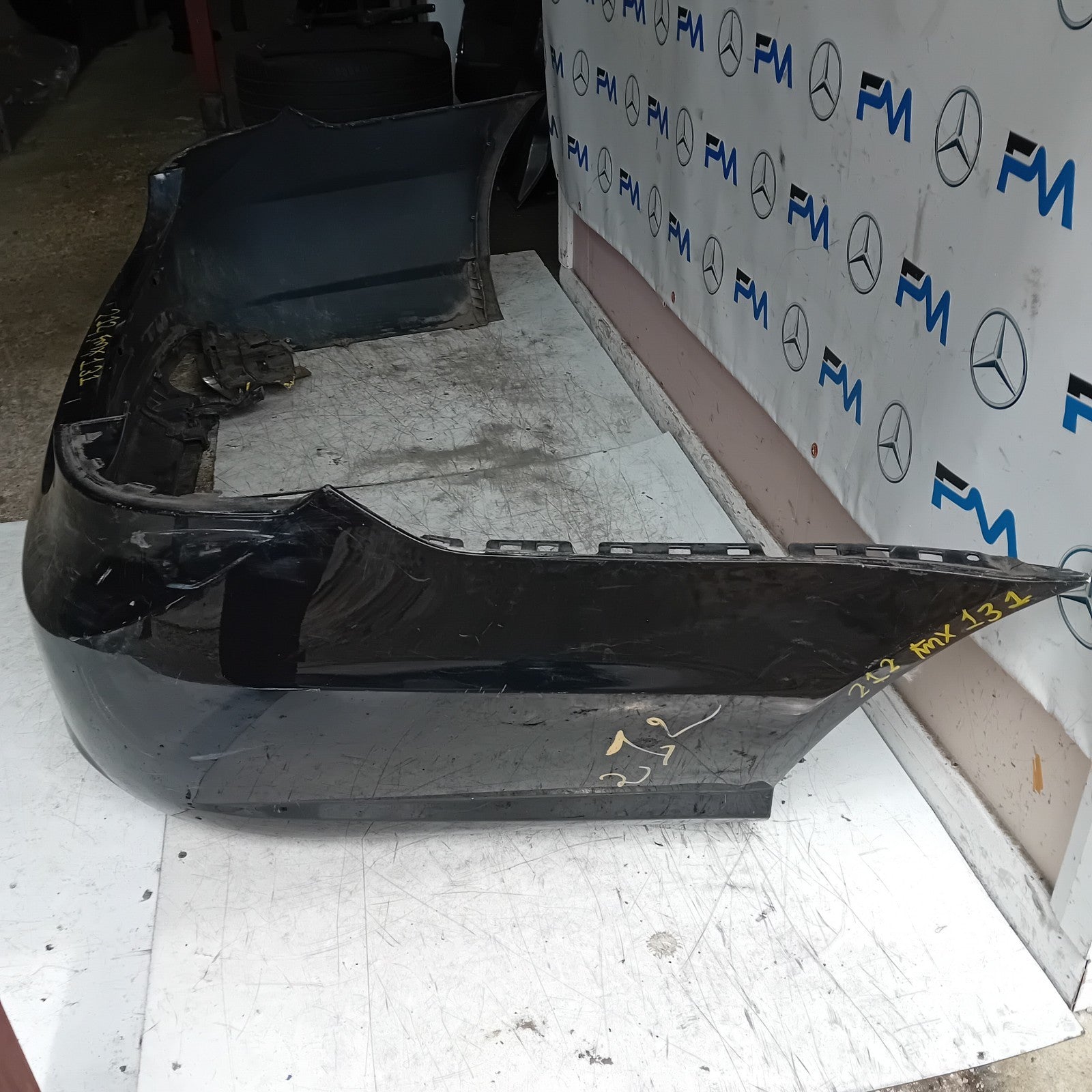 MERCEDES BENZ E-CLASS W212 REAR BUMPER BLACK 2014 A2128855125 COMPLETE FMX131