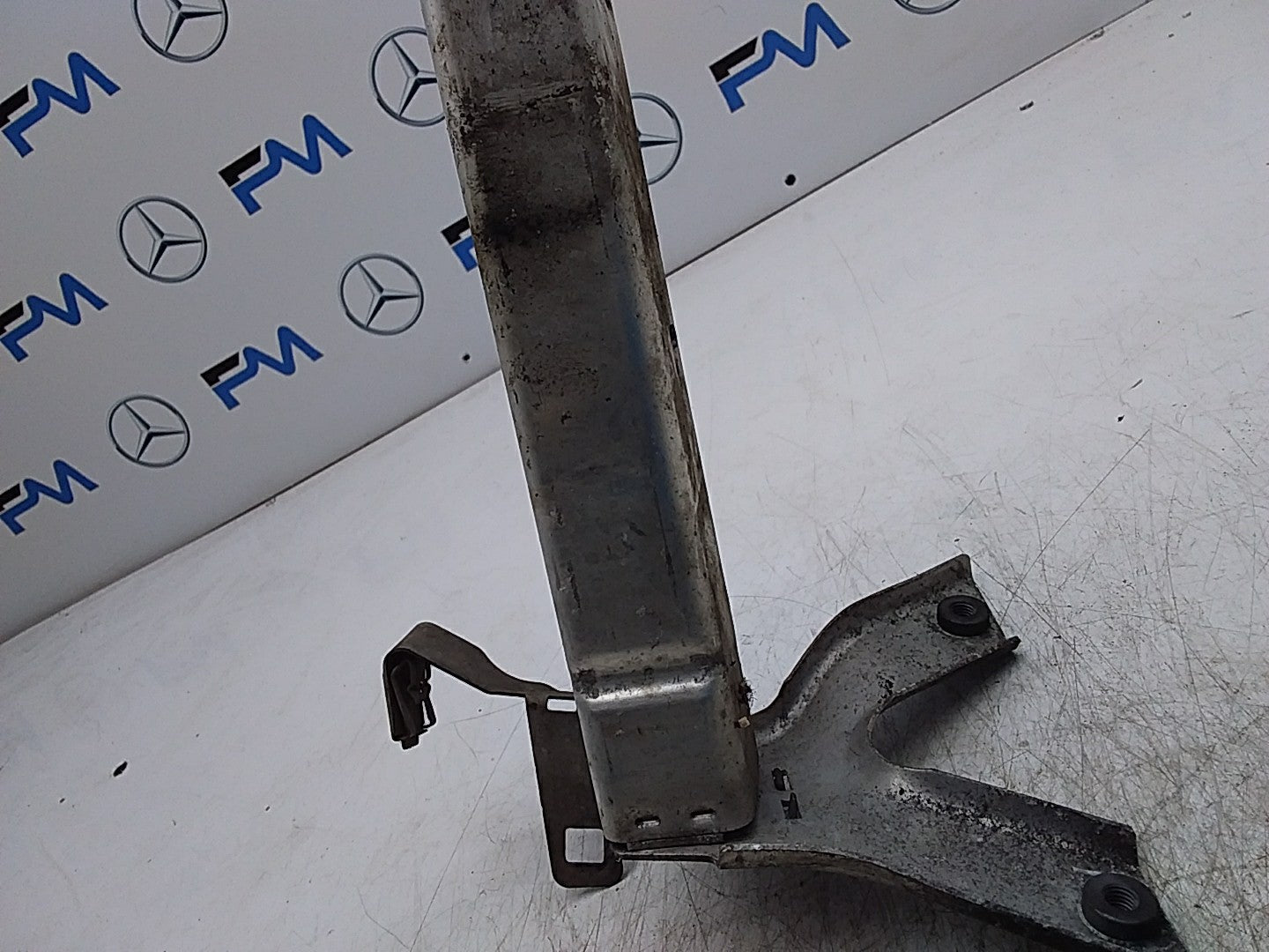 MERCEDES E-CLS W213 FRONT SUBFRAME LOWER EXTENSION A2136200400 FMR246