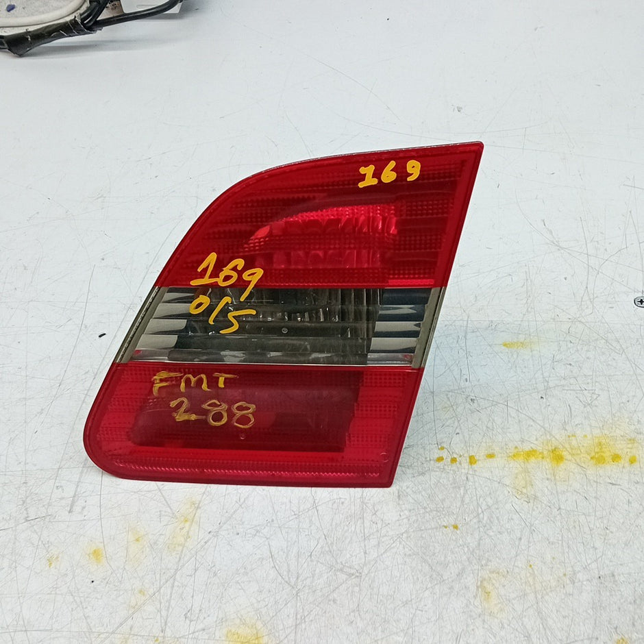 MERCEDES A-CL W169 DRIVER RIGHT  REAR TAIL LIGHT A1698201664 2004-12 FMT288
