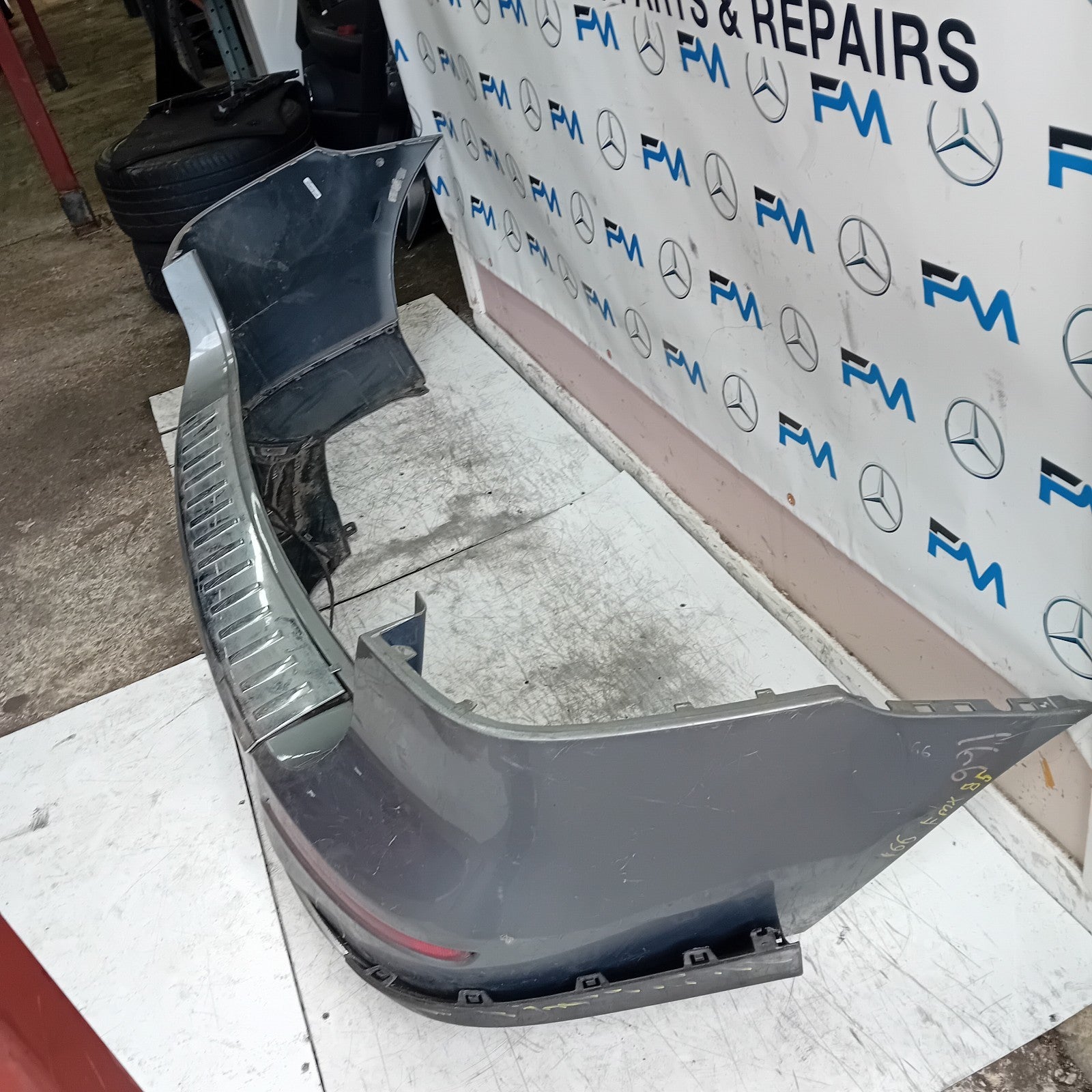 MERCEDES BENZ  GLE W166 SALOON REAR BUMPER GREY 2016 A1668853024 FMX85