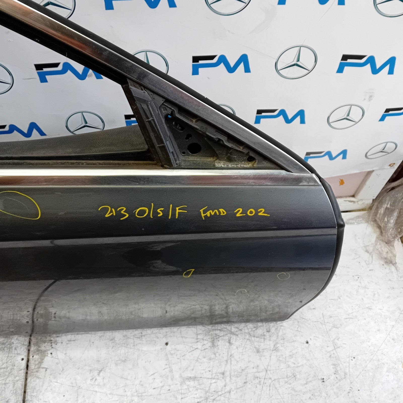 MERCEDES BENZ  E-CLASS W213 DRIVER FRONT DOOR OSF GREY 2016 ON COMPLETE FMD202