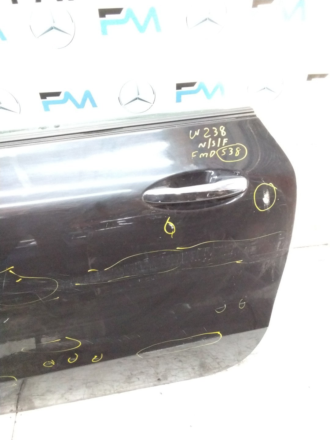 MERCEDES E-CLASS W238  PASSENGER FRONT DOOR NSF BLACK 2017 ONWARDS COMPLT FMD538