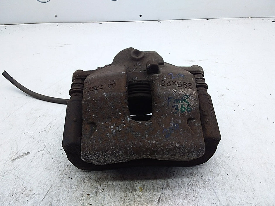 MERCEDES BENZ  C-CLASS W204 WHEEL BRAKE CALIPER  LEFT PASSENGER SIDE FMR366