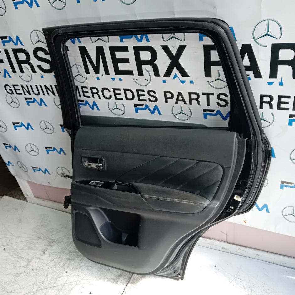 MITSUBISH OUTLANDER MK3 DRIVER SIDE REAR DOOR OSR BLACK 2013 COMPLETE FMD192