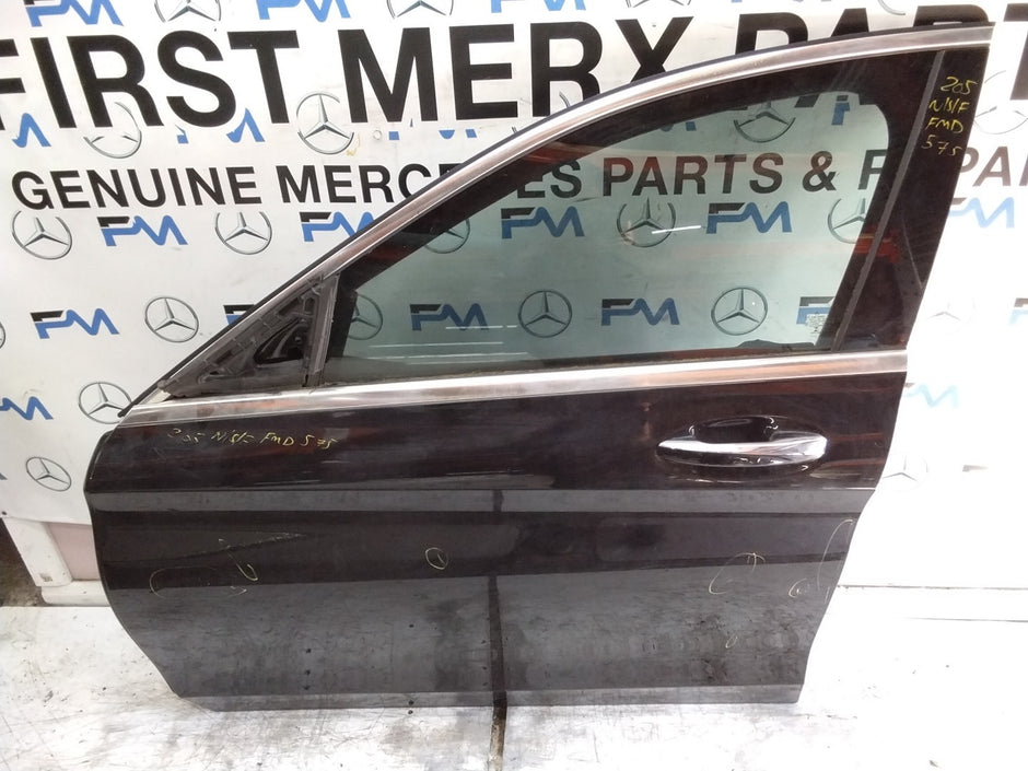 MERCEDES C-CLS W205 SLN PASSENGER FRONTDOOR NSF BLACK 2014-2021 COMPLETE FMD575