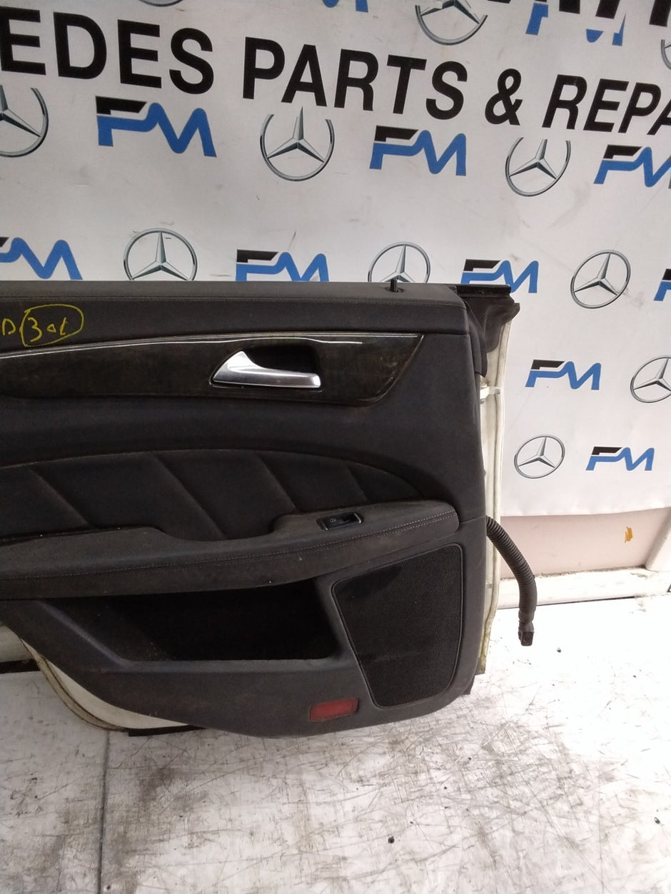 MERCEDES CLS W218  COUPE PASSENGER REAR DOOR NSR WHITE 2011-17 COMPLETE FMD301