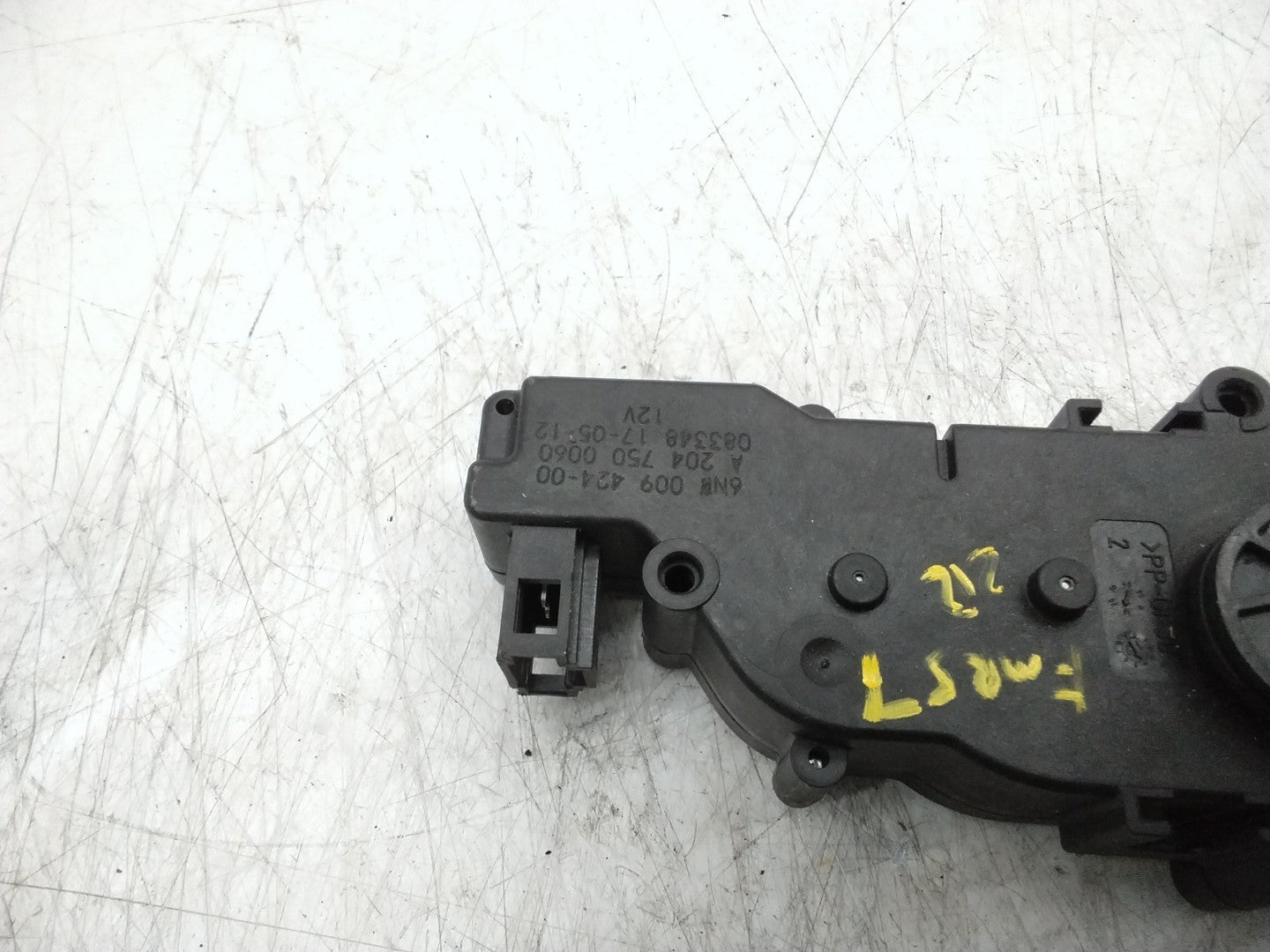 MERCEDES MERCEDES E-CLASS W212 REAR TAILGATE LOCK ACTUATOR  A2047500060 FMR57