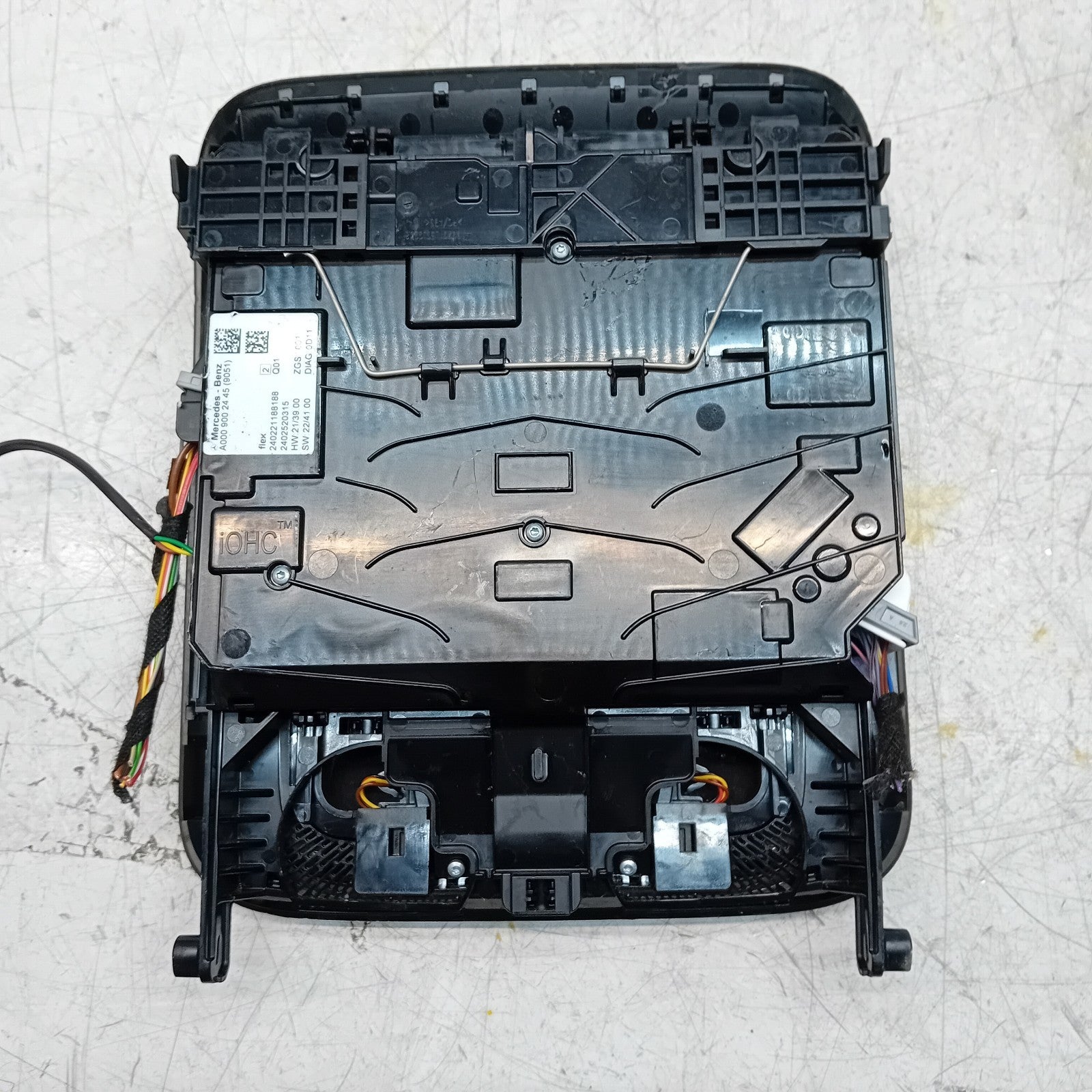 MERCEDES BENZ  C-CLASS W206 MHEV INTERIOR LIGHT A0009002445 FM001473