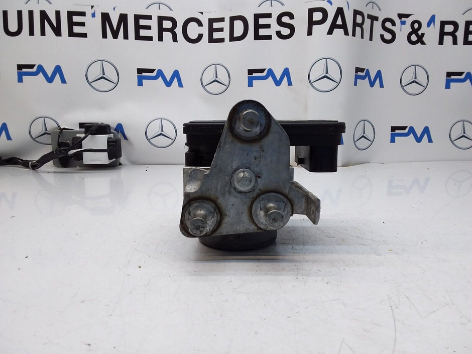 MERCEDES C-CLASS W205 ABS PUMP MODULE CONTROL UNIT A2539011400 FM00426