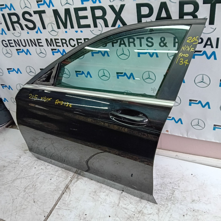 MERCEDES  C-CLASS W205 PASSENGER SIDE FRONT DOOR N/S/F  BLACK COMPLETE FMD134