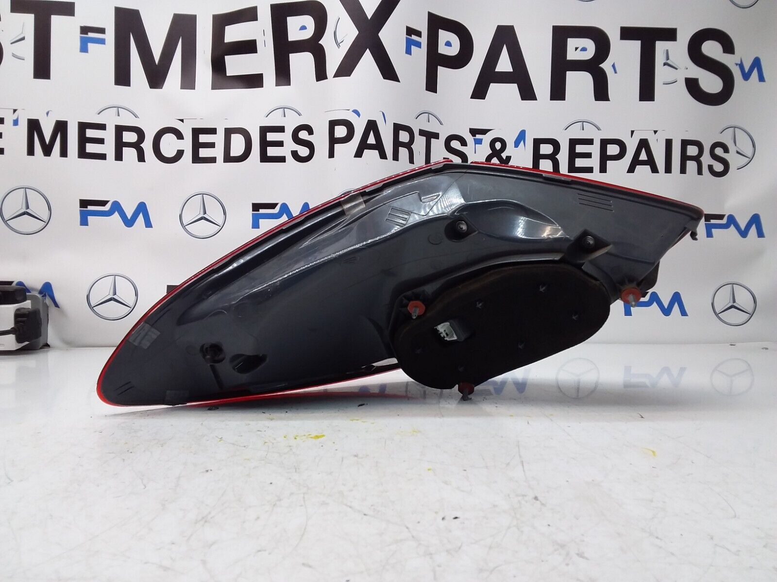 2018 MERCEDES  C CLASS W205 REAR DRIVER SIDE O/S LED LIGHT A2059061457 FMT25