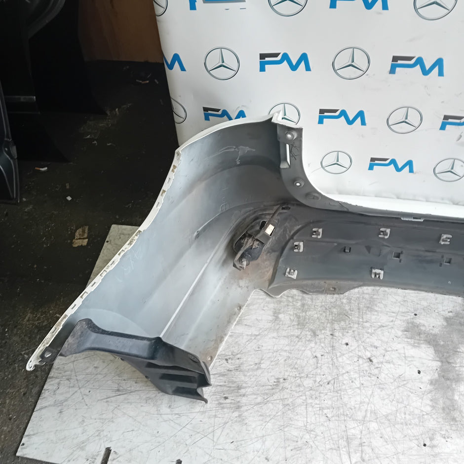 MITSUBISHI OUTLANDER MK3 REAR BUMPER 2013 WHITE COMPLETE 4B45X FMX68