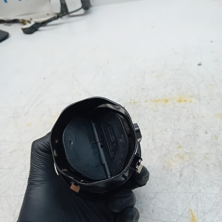 MERCEDES BENZ A-CLASS W176 DASHBOARD AIR VENT 2015 A1768300354 FM001492