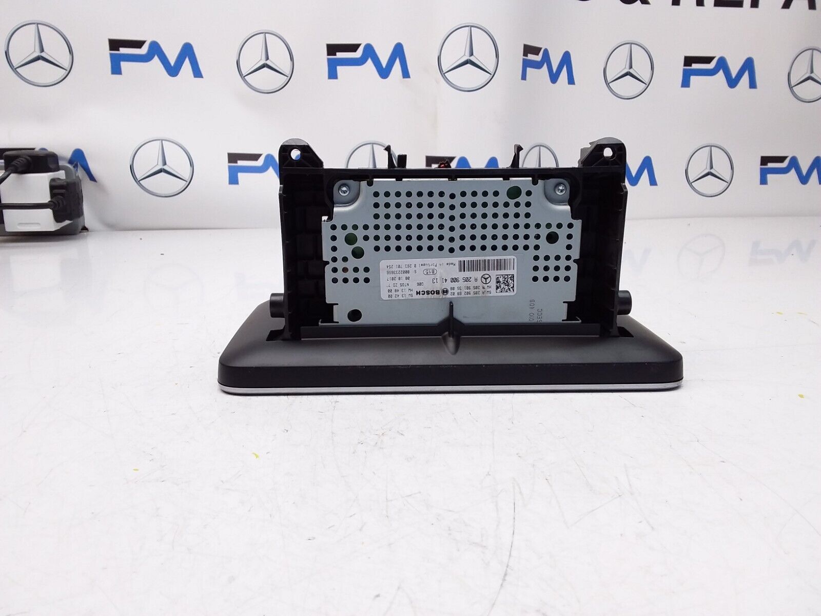 MERCEDES C-CLASS W205 2017 SAT NAV MULTIMEDIA SCREEN A2059004113 FM00678