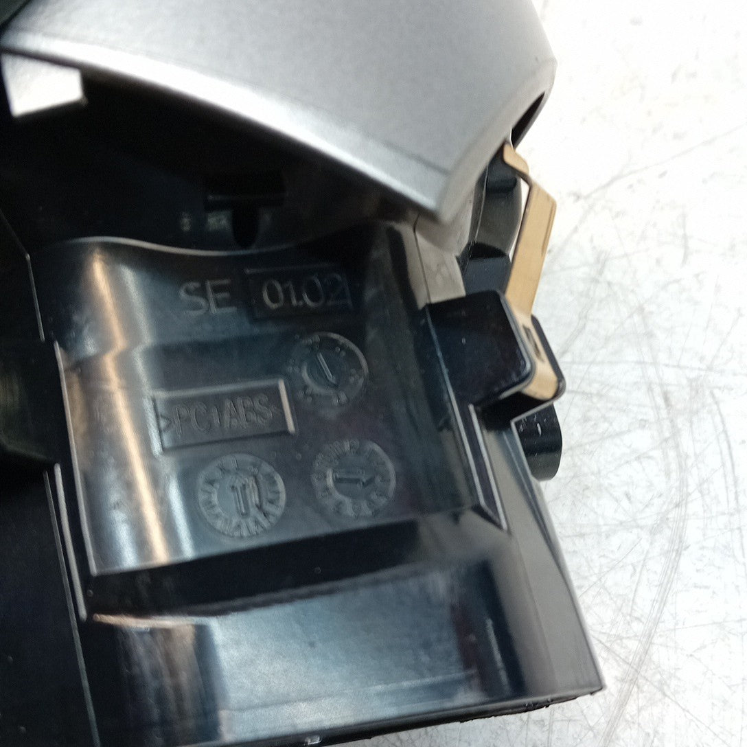 MERCEDES BENZ C-CLASS W205 DASHBOARD AIR VENT 2016 A2058304400 FM001520