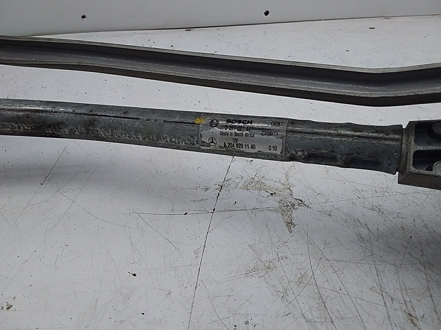 MERCEDES C-CLS W204 WIND SCREEN WIPER LINKAGE AND MOTOR A2048201140 FMR299