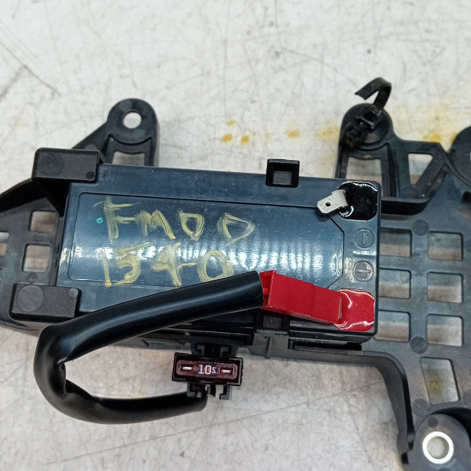 MERCEDES AUXILIARY LEAD ACID  BATTERY N000000004039 12V 1.2Ah + BRACKET FM001540