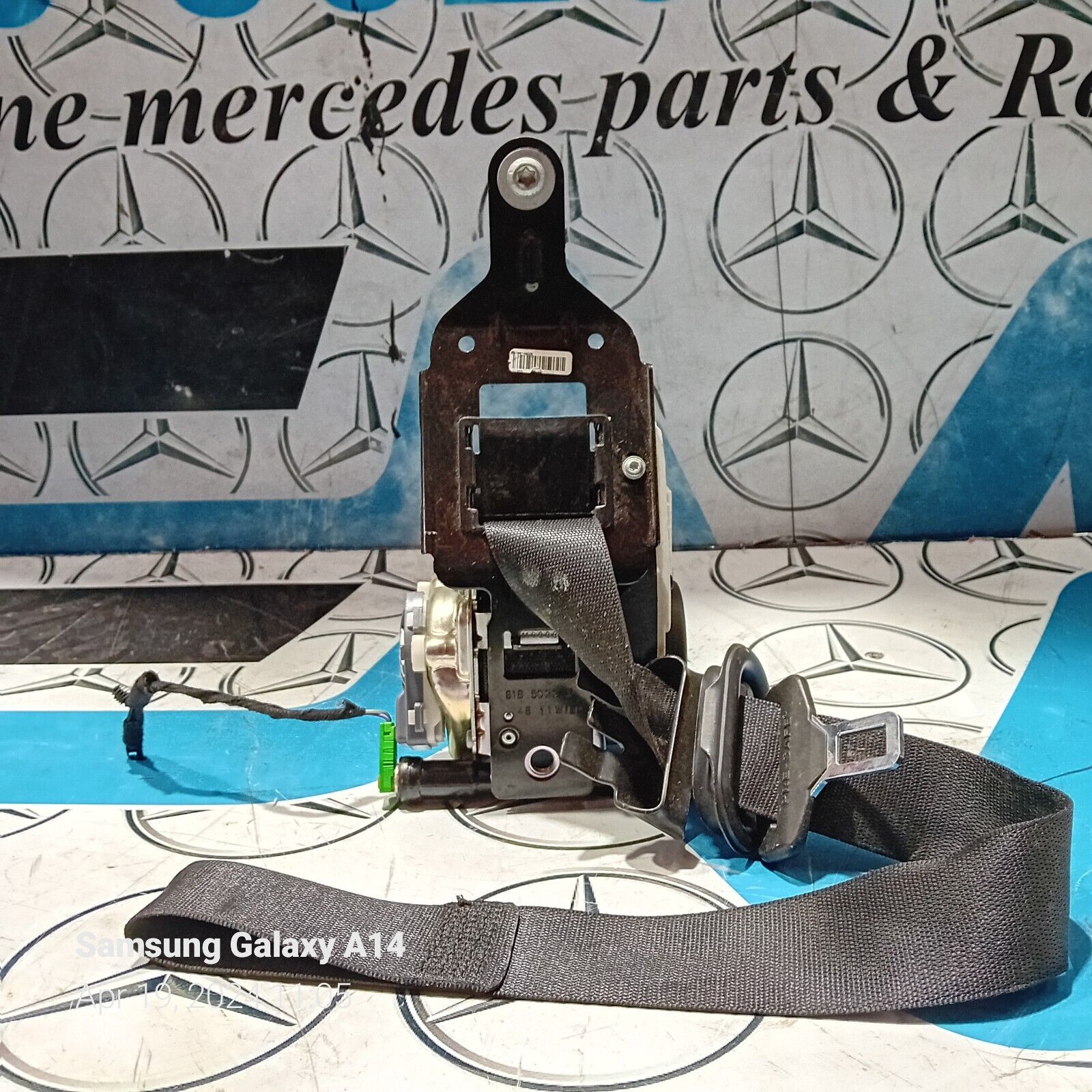 MERCEDES BENZ C CLASS W204 COUPE NEARSIDE FRONT (N.S.F) A2048601985