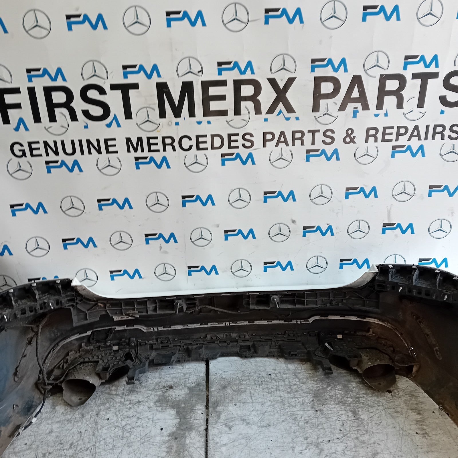 MERCEDES E-CLASS W212 ESTATE REAR BUMPER WHITE 2016 ON A2128853238 FMX88