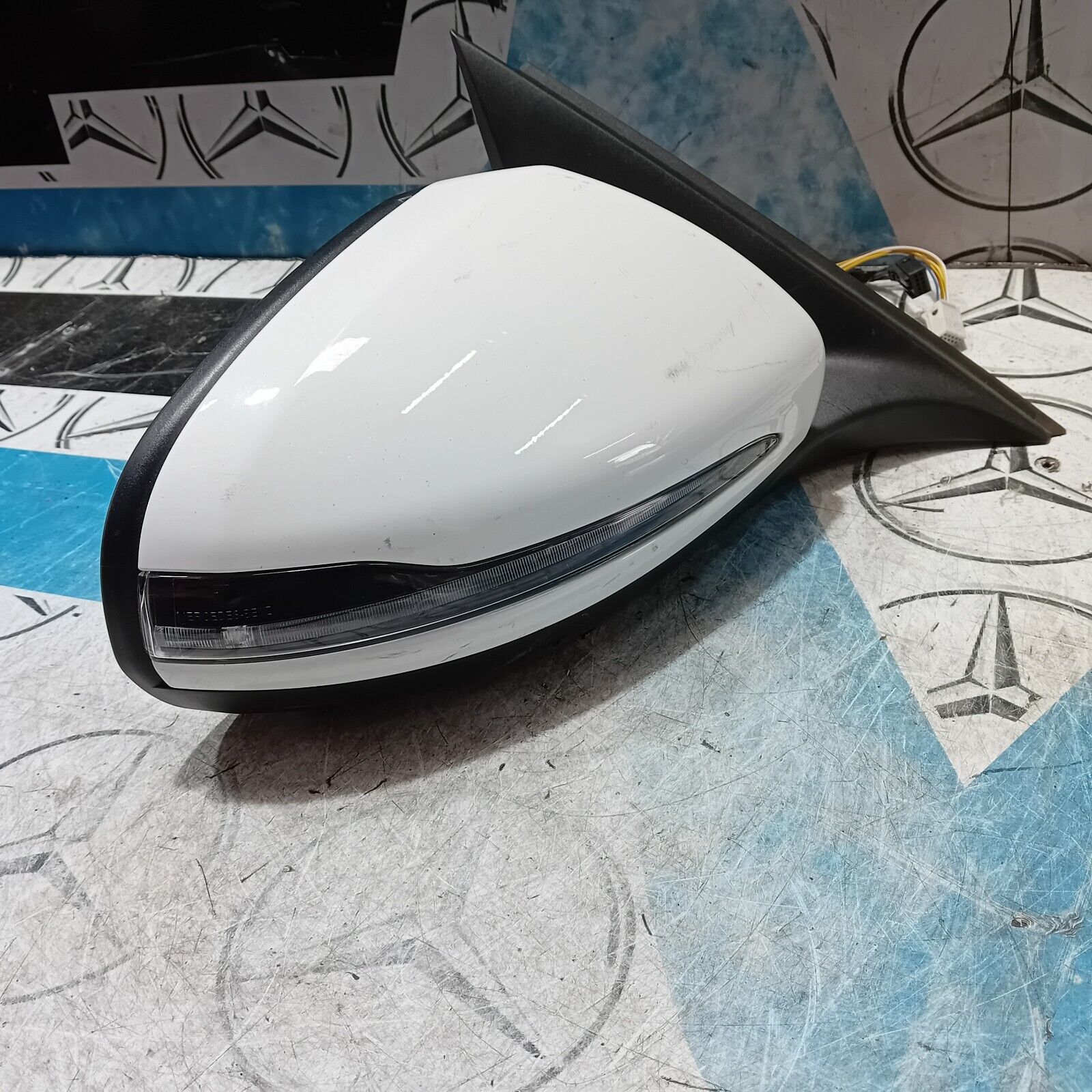 2007/2015 MERCEDES BENZ W205 C CLASS  WING MIRROR FOLDING RIGHT SIDE A2058104402