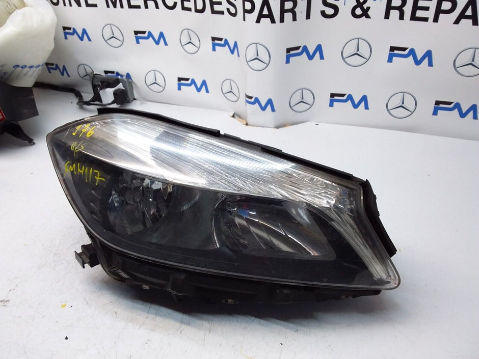 2013 MERCEDES A-CLASS W176 HEADLIGHT DRIVER SIDE OS A1768200461 FMH117 (Damaged)