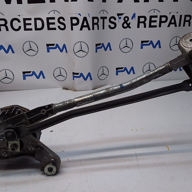 MERCEDES C-CLASS WIPER MOTOR & LINKAGE FRONT A2048201140 W204 2010-2015 FM00201