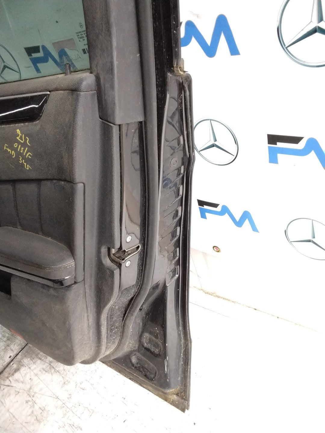 MERCEDES E-CLASS W212 SLN DRIVER FRONT DOOR OSR BLACK 2009-2016 COMPLETE FMD345