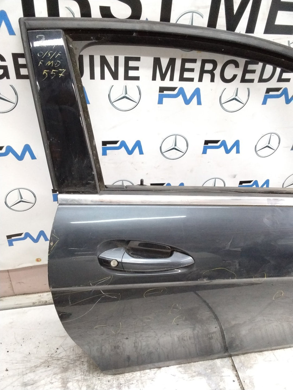 MERCEDES BENZ  C-CLASS W204 SLN DRIVER FRONT DOOR OSF GREY 2008-14 FMD557