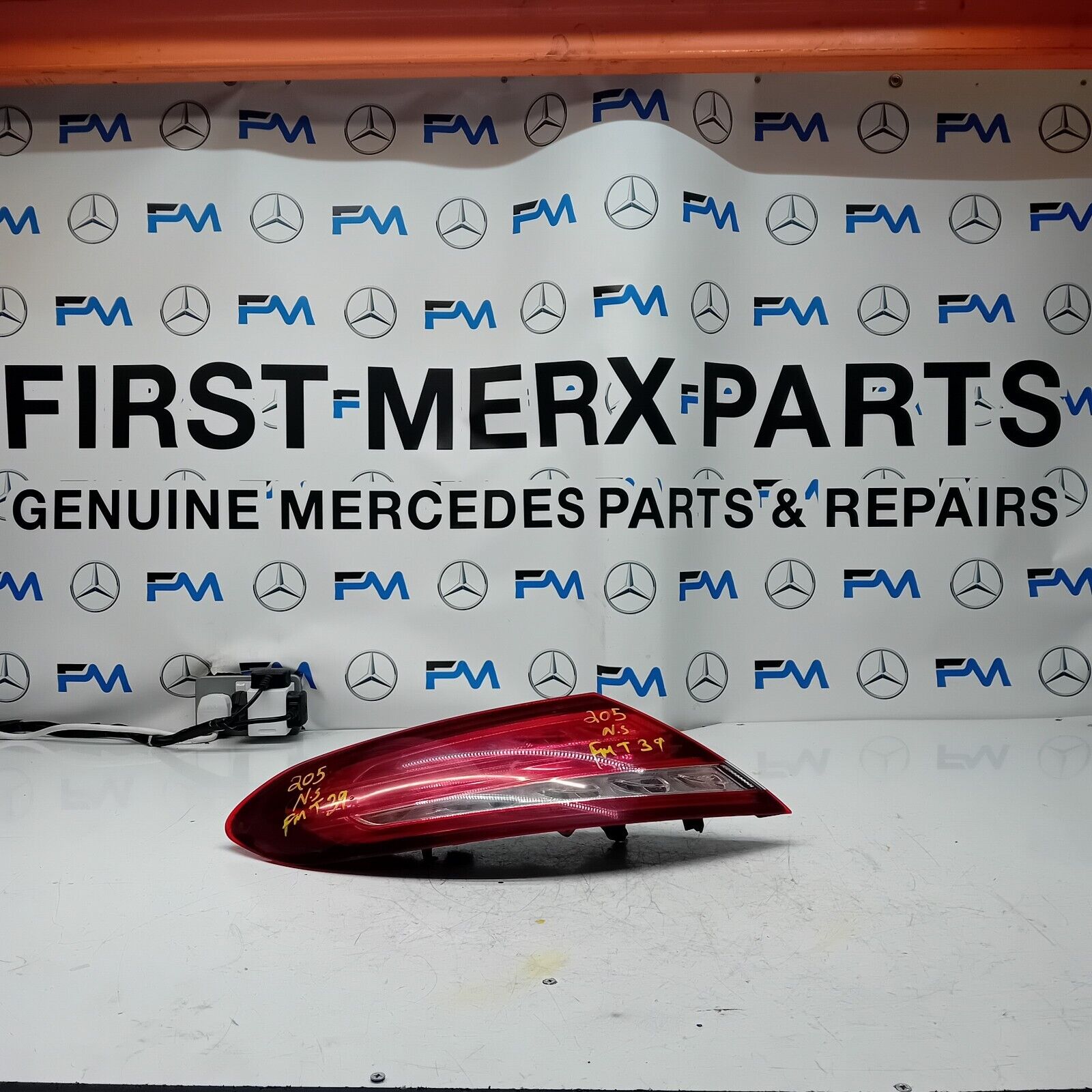 MERCEDES C-CLASS W205 COUPE 2016 REAR PASSENGER N/S TAIL LIGHT A2059066300 FMT39