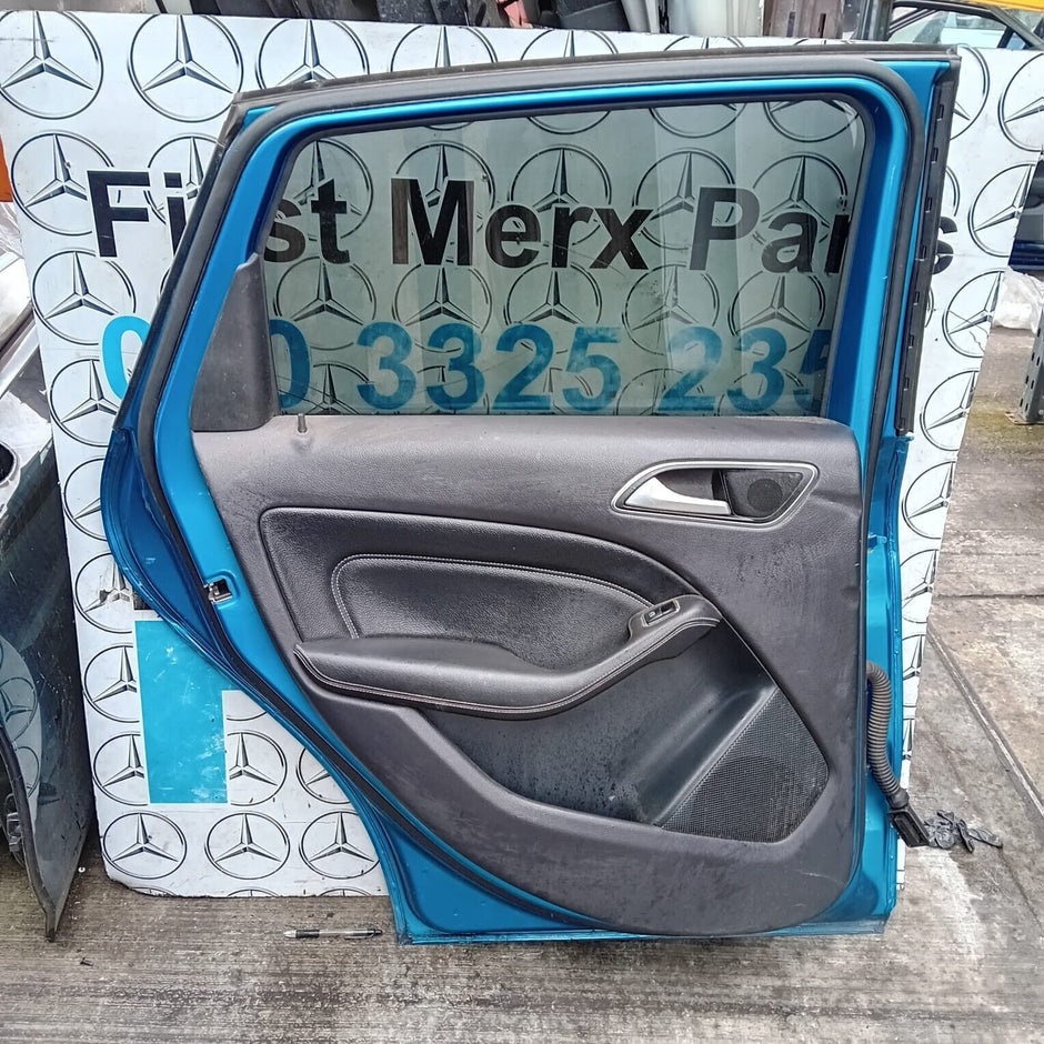 MERCEDES BENZ B-CLASS  W246  PASSENGER SIDE REAR DOOR ( NEAR SIDE REAR )