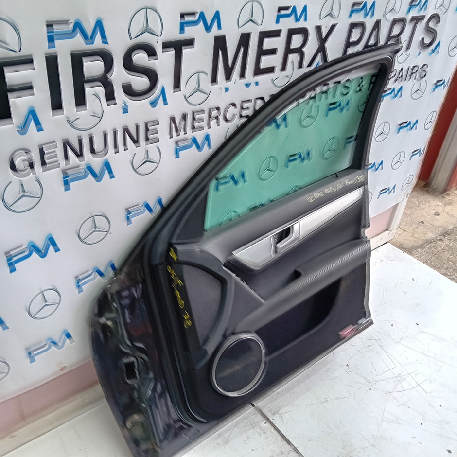 MERCEDES C-CLASS W204 DRIVER SIDE FRONT DOOR O/S/F COMPLETE GREY FMD38