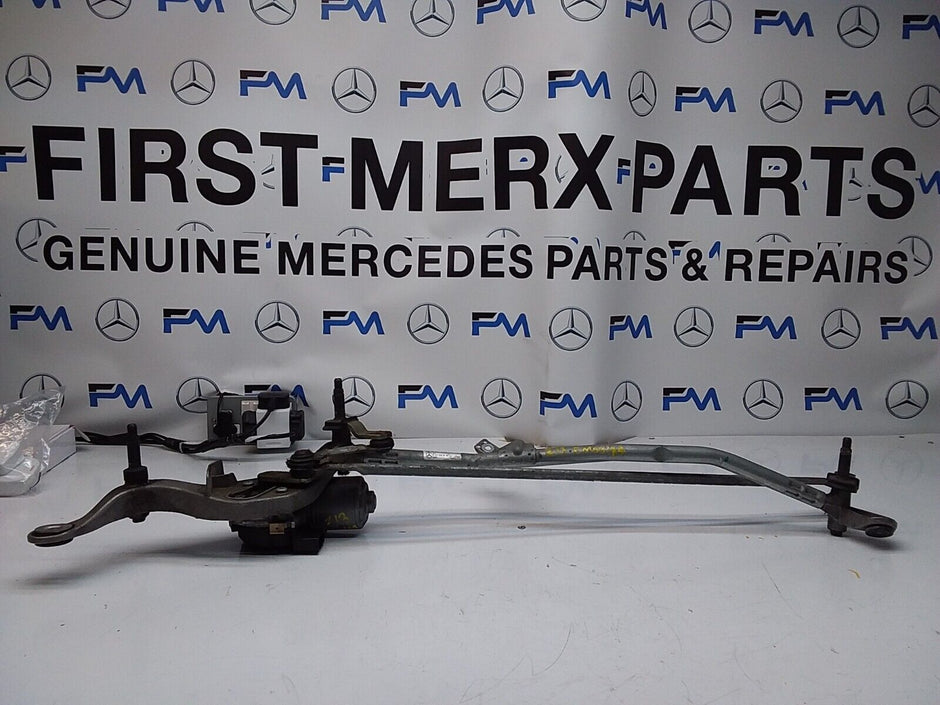 MERCEDES E-CLASS 2016 W213 A2138200740 FRONT WIPER MOTOR  FM00184