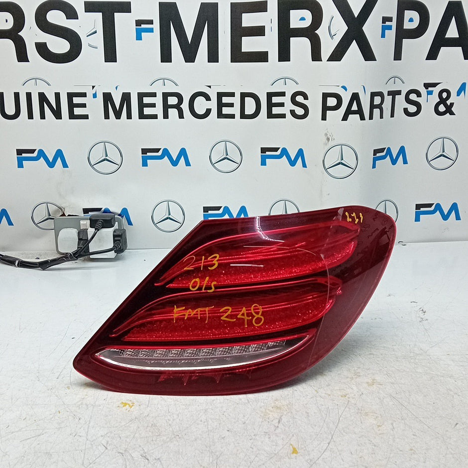 MERCEDES E-CLASS W213 DRIVER RIGHT OS REAR TAIL LIGHT A1779061900 FMT248