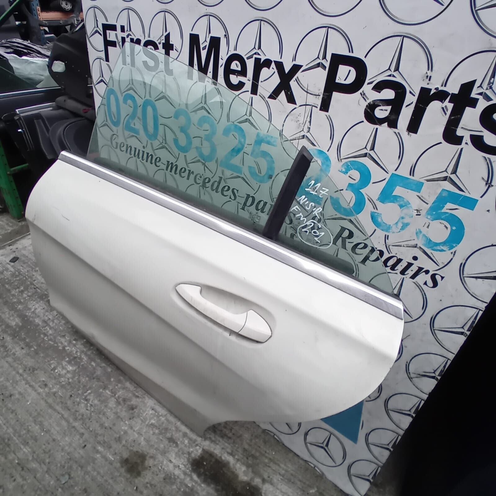 MERCEDES BENZ CLA  W117  PASSENGER SIDE REAR DOOR ( NEAR SIDE REAR )