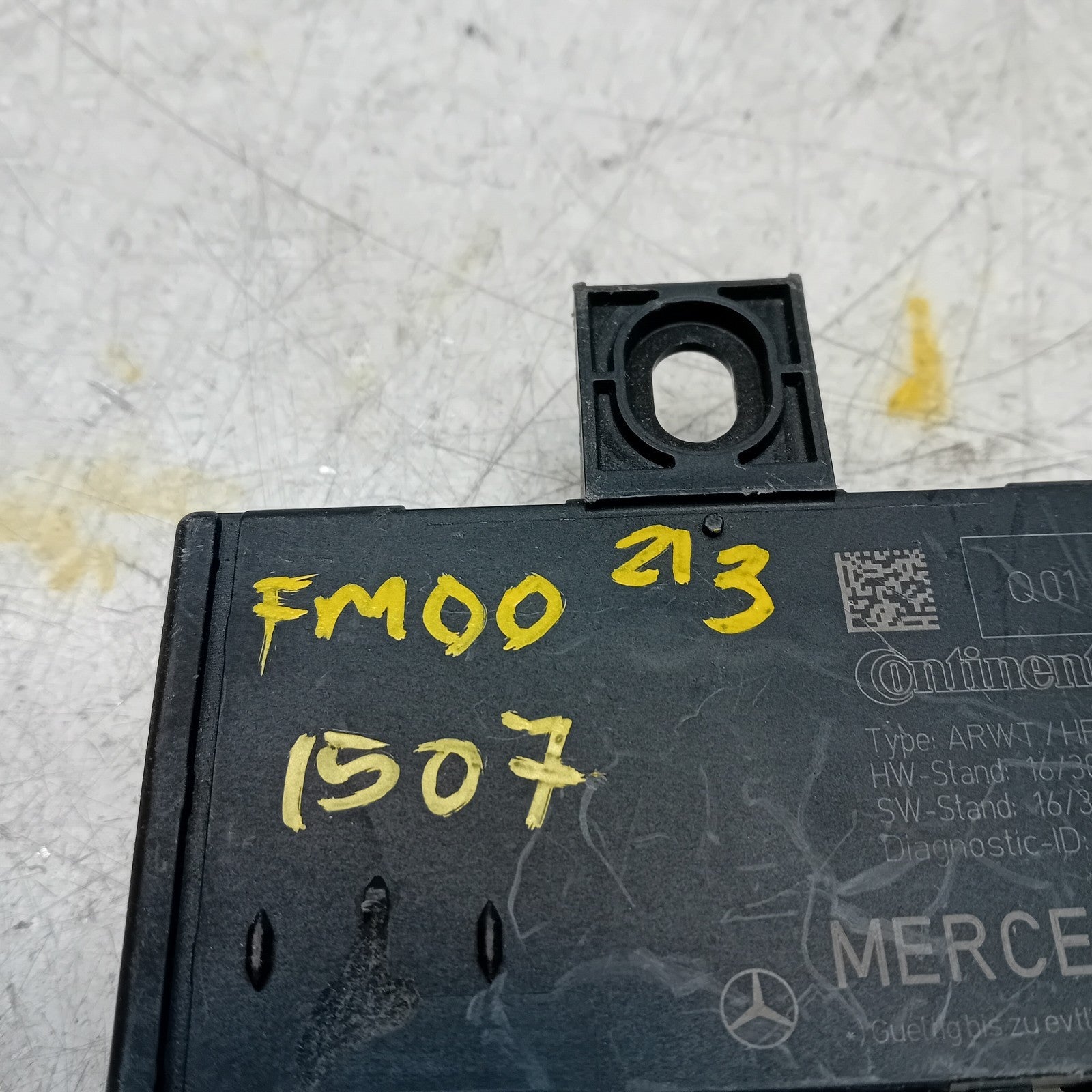 MERCEDES BENZ  E-CLASS TAILGATE CONTROL MODULE W213 A2139000814 FM001507
