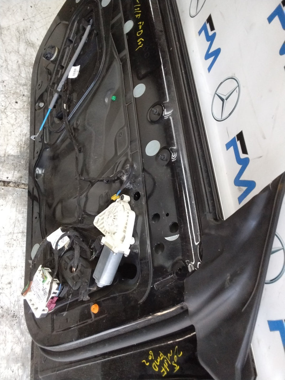 MERCEDES BENZ  C-CLASS W205 PASSENGER FRONT DOOR NSF BLACK 2014-21  FMD602