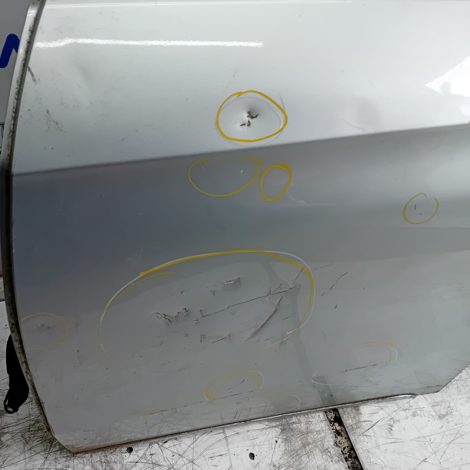 MERCEDES E-CLASS W212 DRIVER REAR DOOR OSR  2009-16 SILVER COMPLETE FMD389