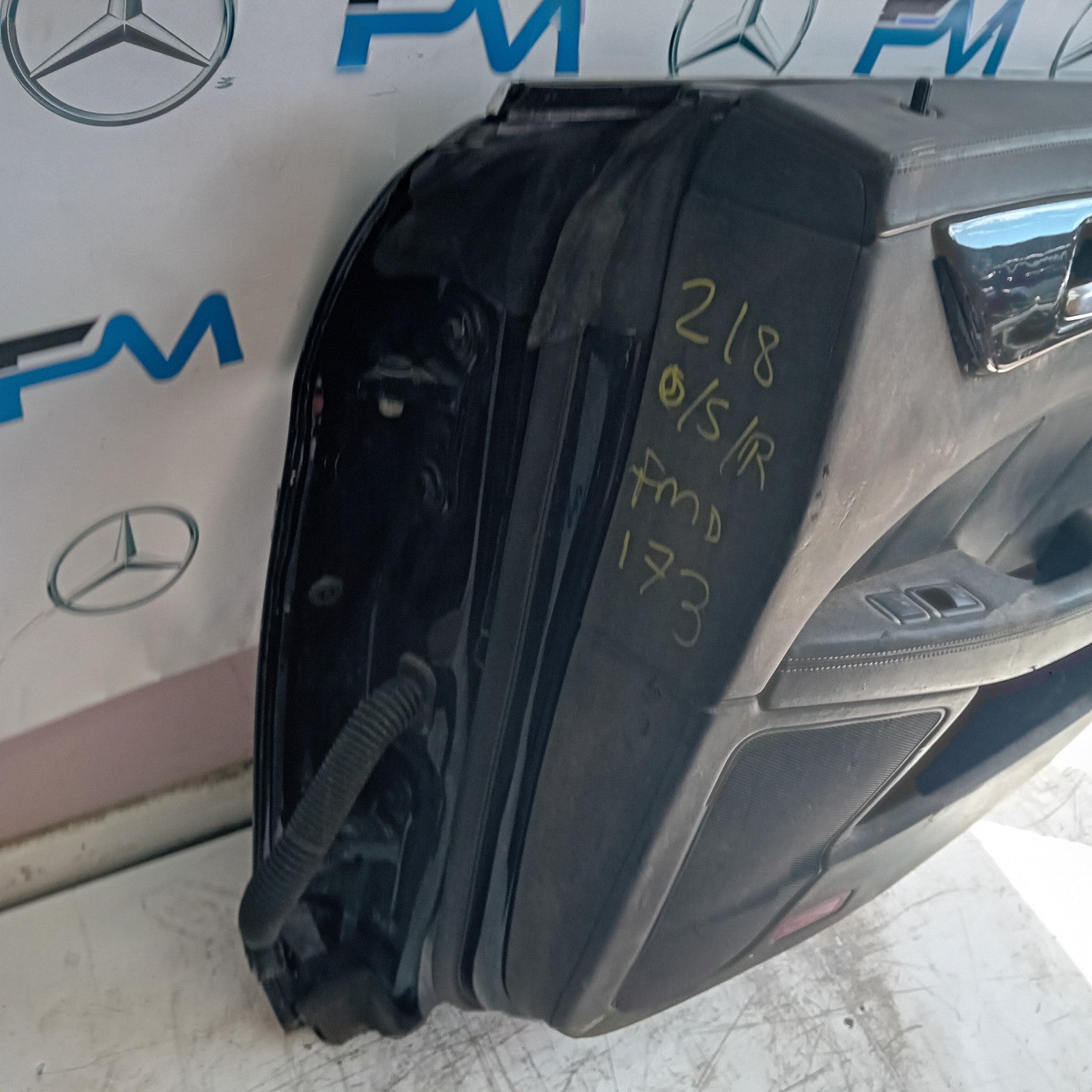 MERCEDES CLS W218 COUPE DRIVER SIDE REAR DOOR 2011-17 BLACK COMPLETE FMD173