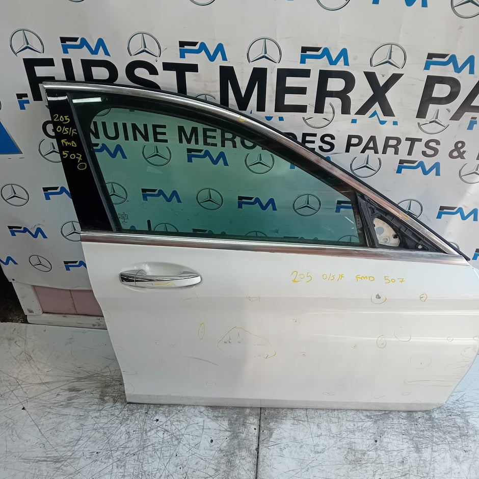 MERCEDES BENZ C-CLASS W205 DRIVER FRONT DOOR OSF 2014 WHITE  FMD507