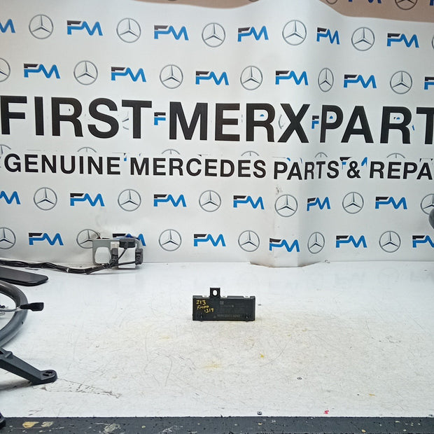 MERCEDES E-CLASS TAILGATE CONTROL MODULE W213 A2139004711 2016 ON FM001319