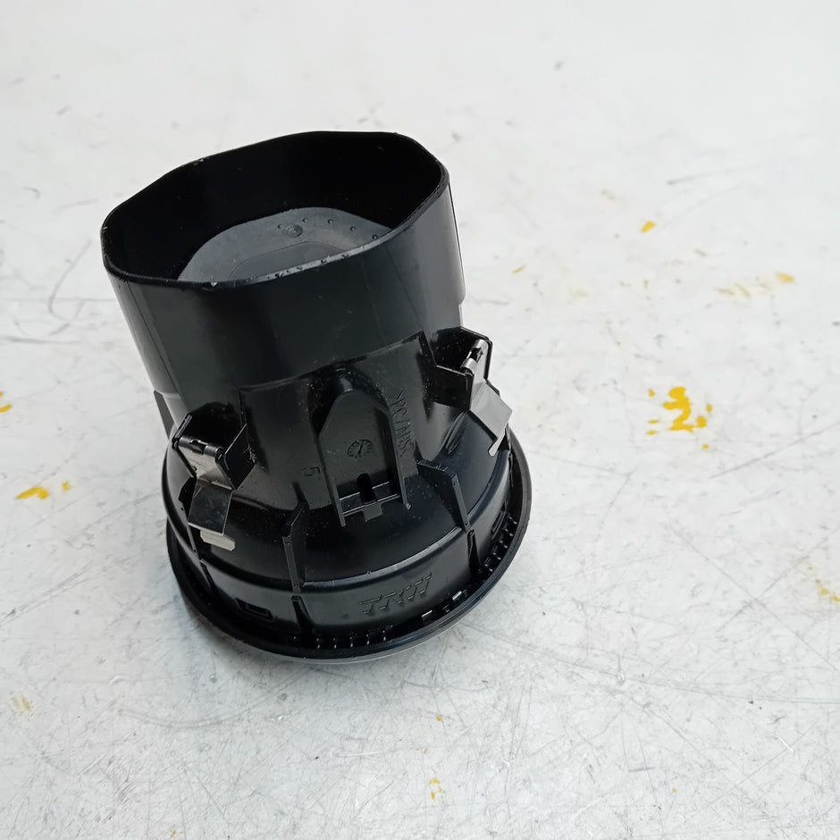 MERCEDES CLA-CLASS W117 DASHBOARD AIR VENT CENTRE SIDE 2017 A1178300354 FM001167