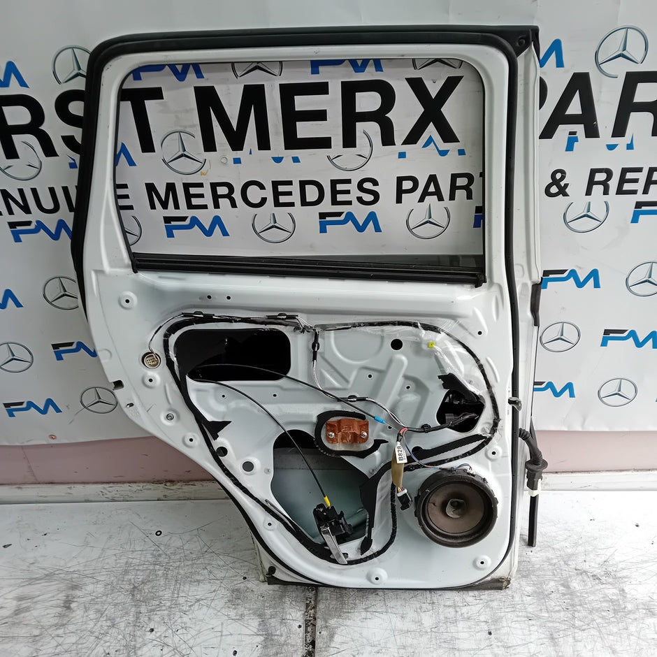 MITSUBISHI OUTLANDER MK3 PASSENGER REAR DOOR NSR 2013 WHITE FMD381