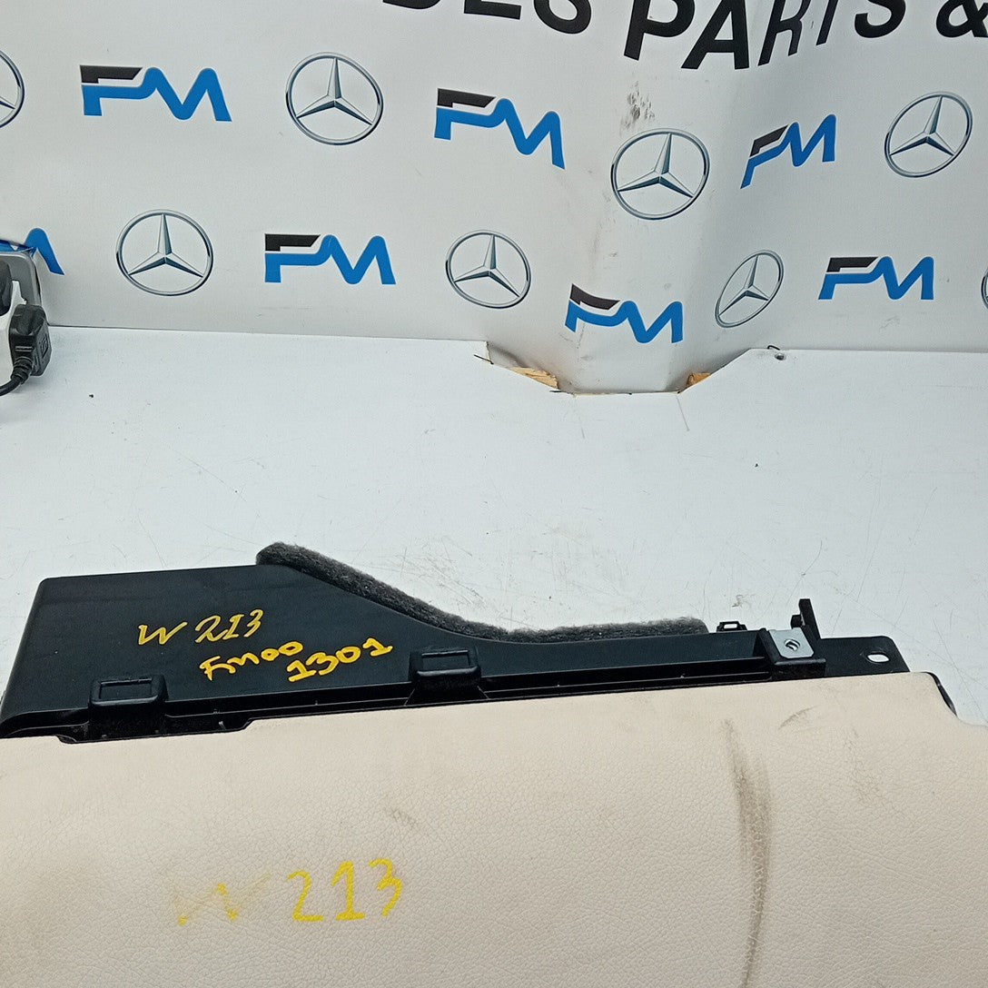 MERCEDES E-CLASS W213 DASHBOARD GLOVEBOX 2016 ON A2136800391 FM001301